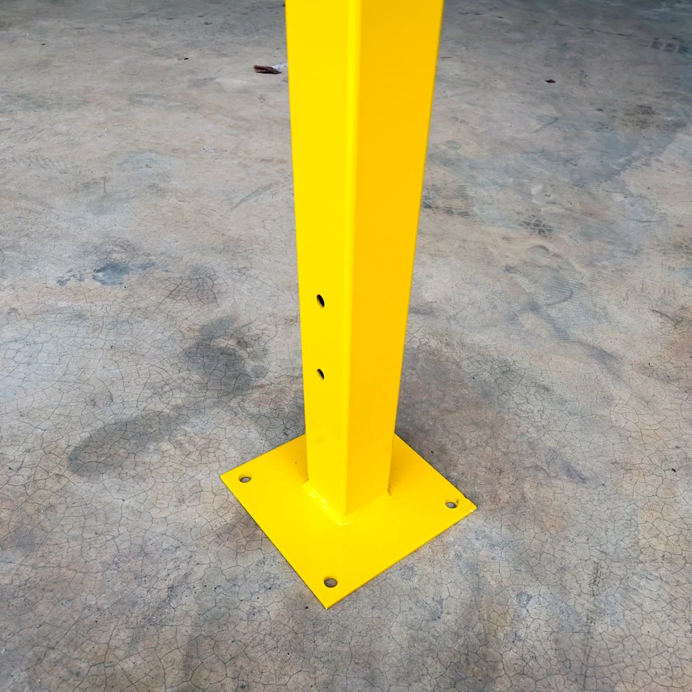 เสารั้วนิรภัยเหล็ก ขนาด 50x50 มม. ความสูง 2 เมตร