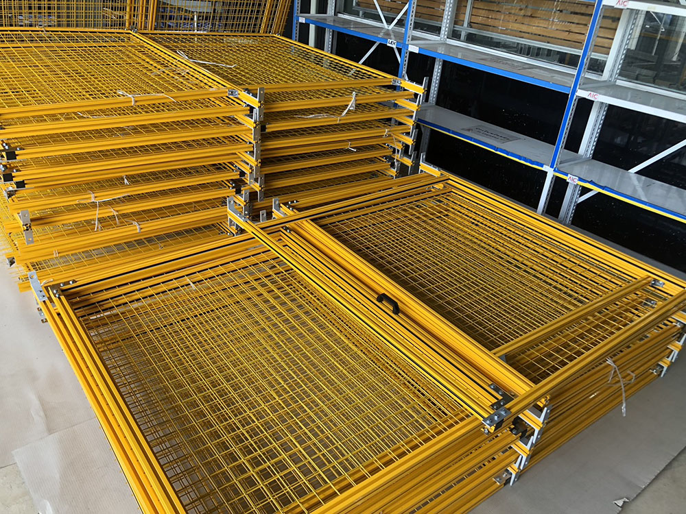 รั้วนิรภัยอลูมิเนียม ขนาด 1.5x1 เมตร