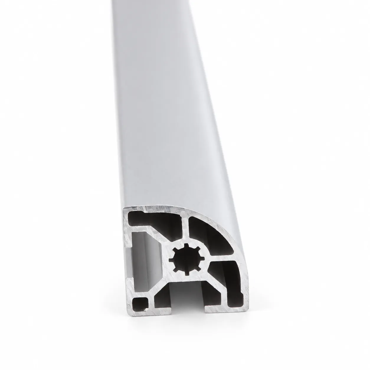 AAZ-3R — อลูมิเนียมโปรไฟล์ 30x30mm Round Corner สีเงิน