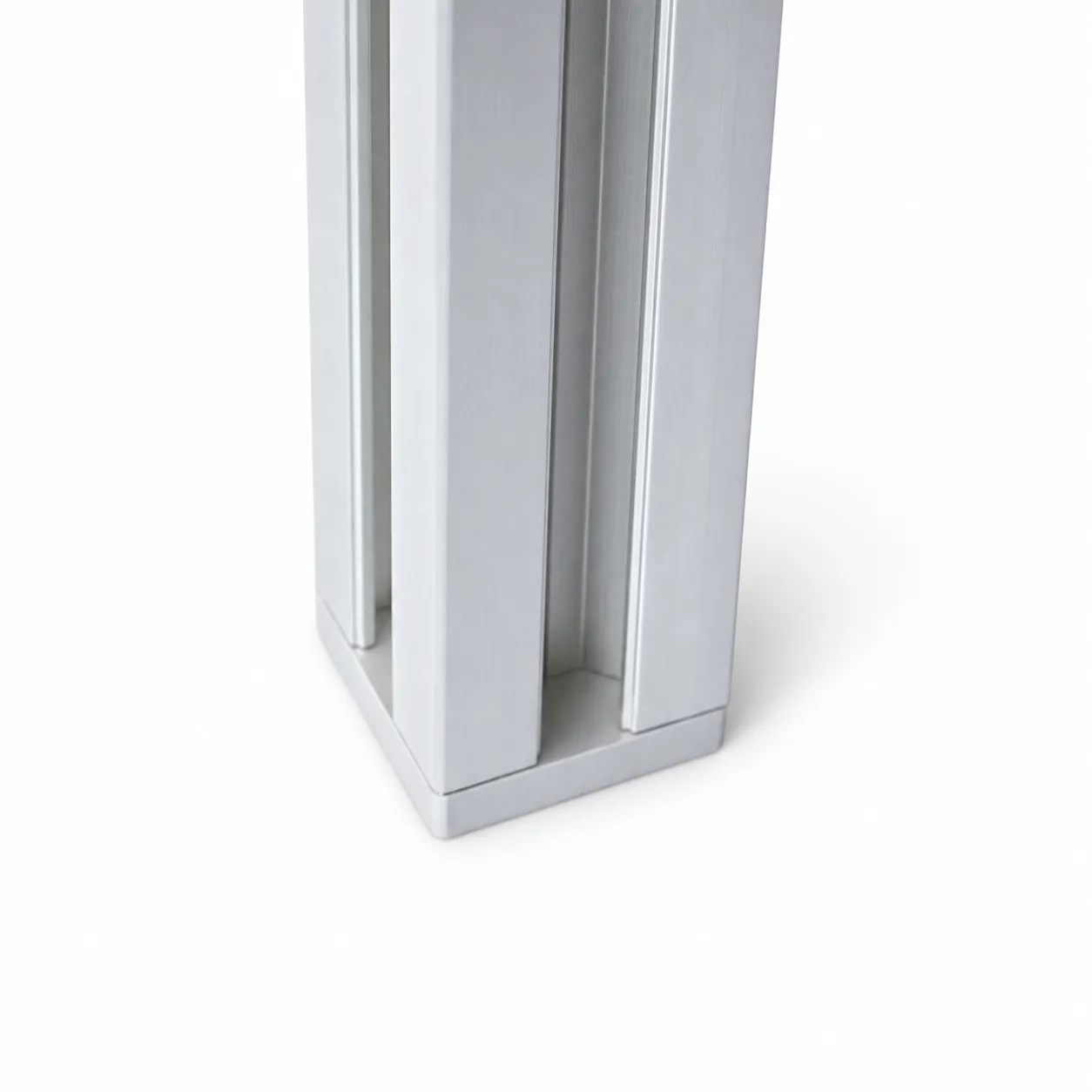 BCE-3TA — Endcap 30x30mm อลูมิเนียม