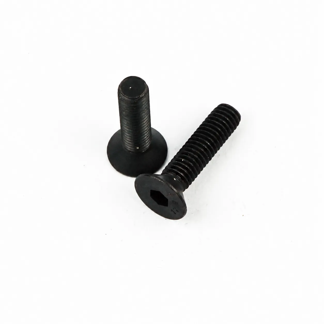 EAA-B625 — น็อตเทเปอร์หัวจมดำ M6x25