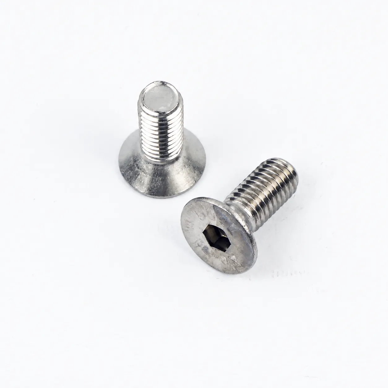 EAA-S82 — น็อตเทเปอร์หัวจมสแตนเลส M8x20