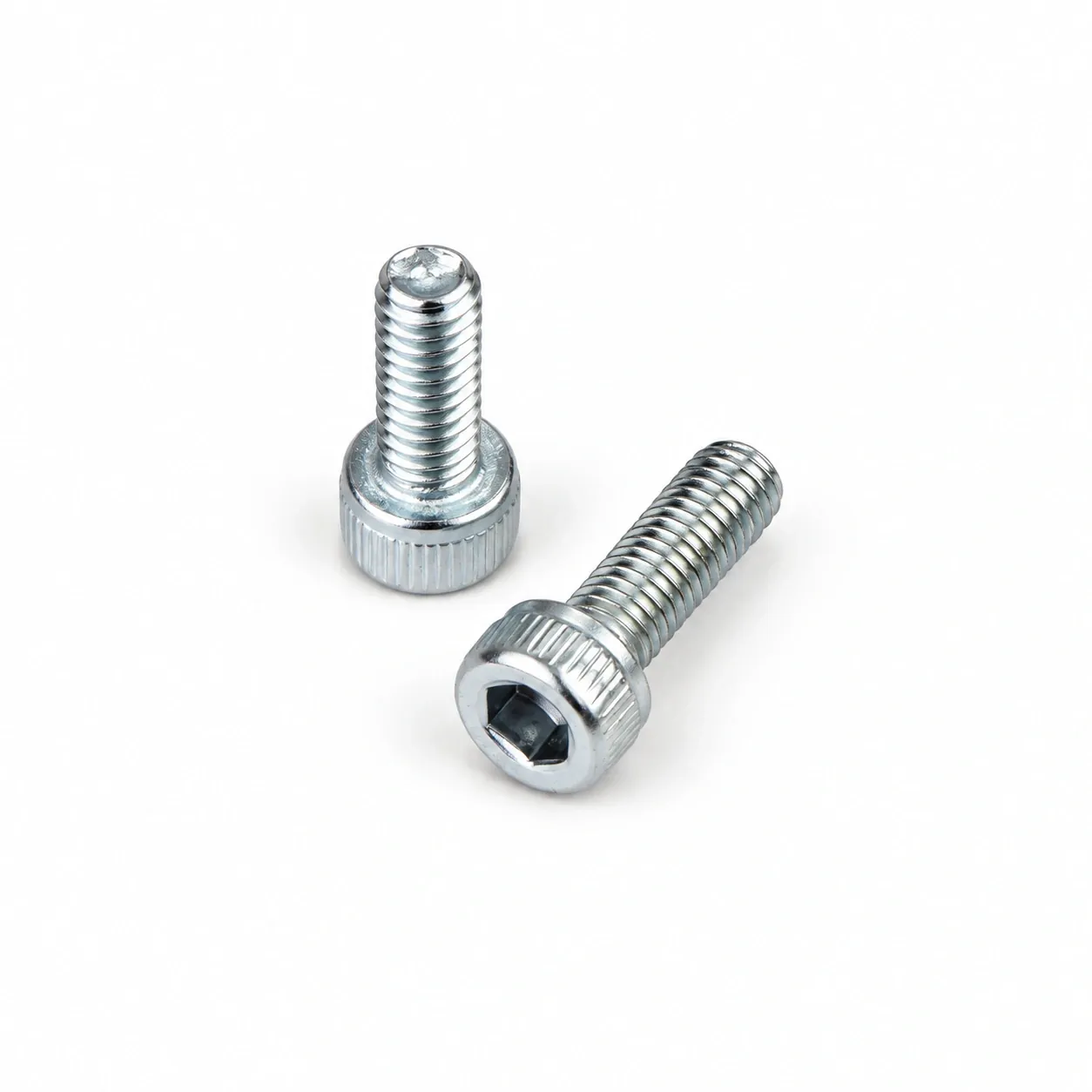 EAC-31 — น็อตหัวจมชุบขาว M3x10