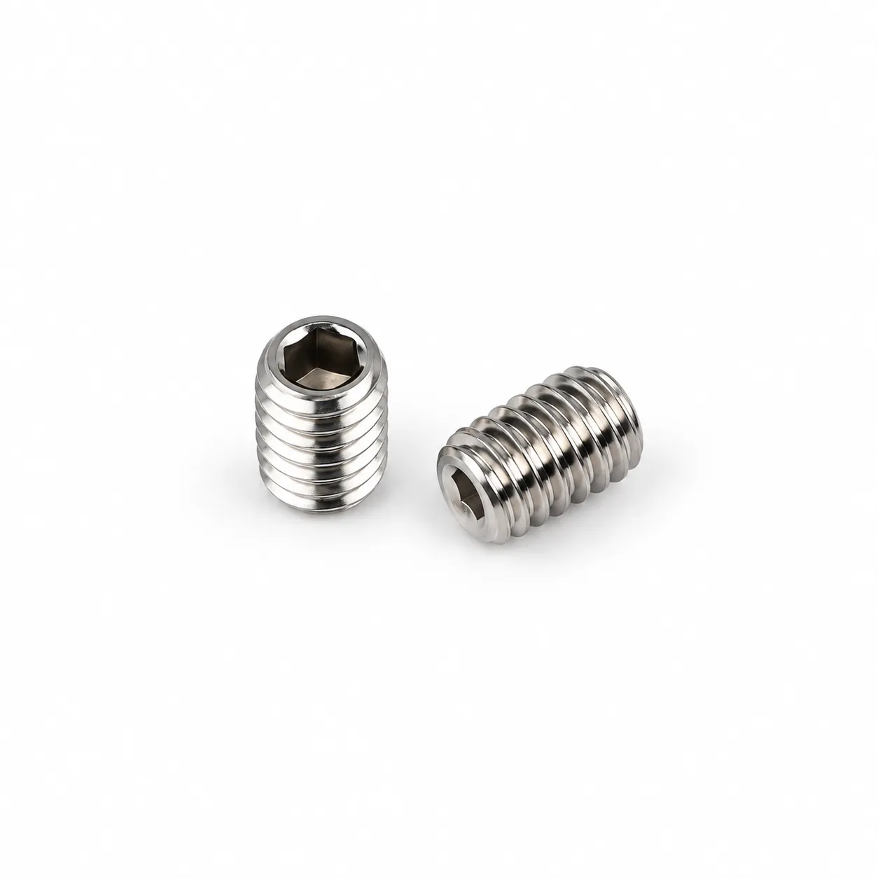 EAE-S46 — สกรูตัวหนอนสแตนเลส หัวแบน M4x6
